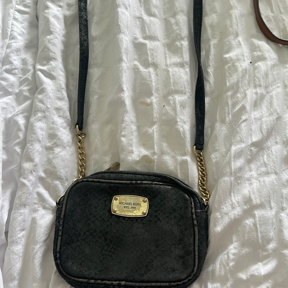 Black Michael kors bag
